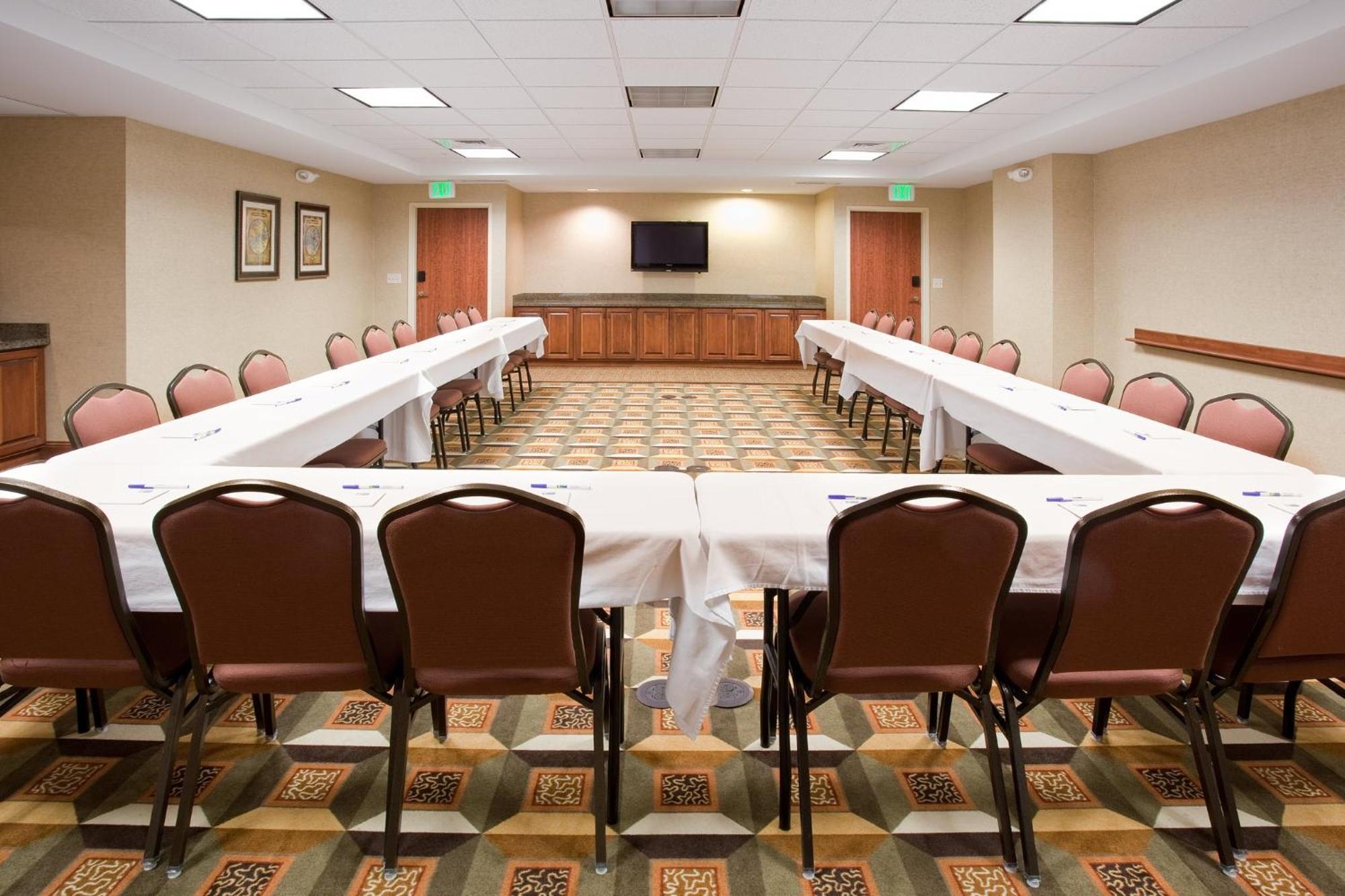 Holiday Inn Express Hotel & Suites Loveland By Ihg Exterior photo